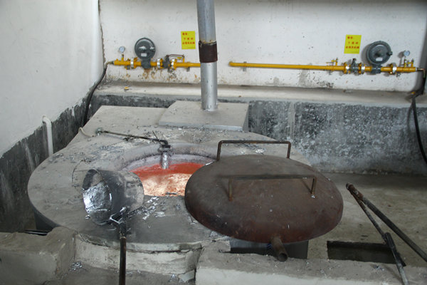 天然气熔炉800kg